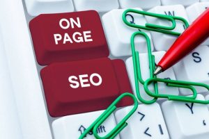 راهنمای جامع جذب مخاطب هدف: چکیده تجربیات 16 مورد از نی نی سایت + پرسش و پاسخ و جدول جامع